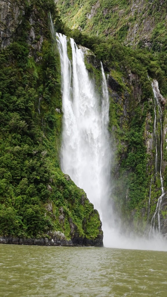 Canoeing the Hollyford: There are many wonderful sights along the Milford Rd. This trip we witnessed some intrepid whitewater canoeists. I thought I had done a lot of whitewater work - but not like this. The guy reckoned this was Grad 3+. I beg to disagree. I have canoed a lot of Grade 3 water in Oz but it was nothing like this, which has to be Grade 4/5 I think. They were doing an approx 12 minute trip down from the viewing/parking point by the river above the Hollyford Rd (Gunns Camp) down to Marian Creek on that Rd. Read More Milford Sound 