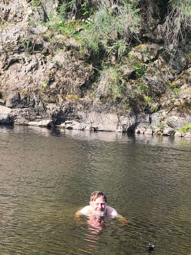 Wonnangatta River Black Snake Creek to Waterford